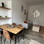 Cozy Apartment Old Antibes