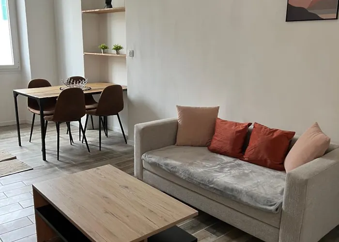 Cozy Apartment Old Antibes